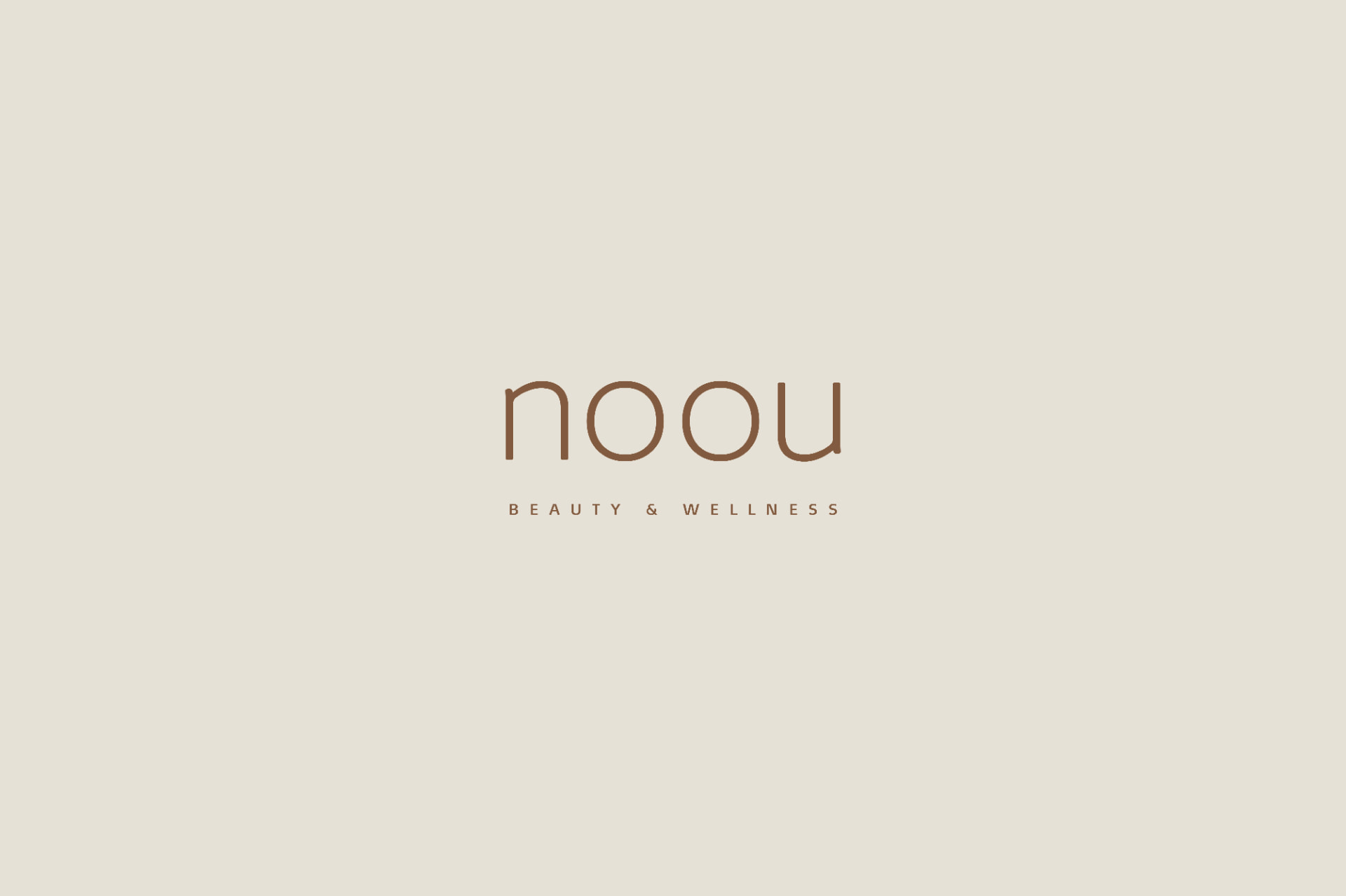 Logotipo noou Beauty & Wellness sobre fondo crema